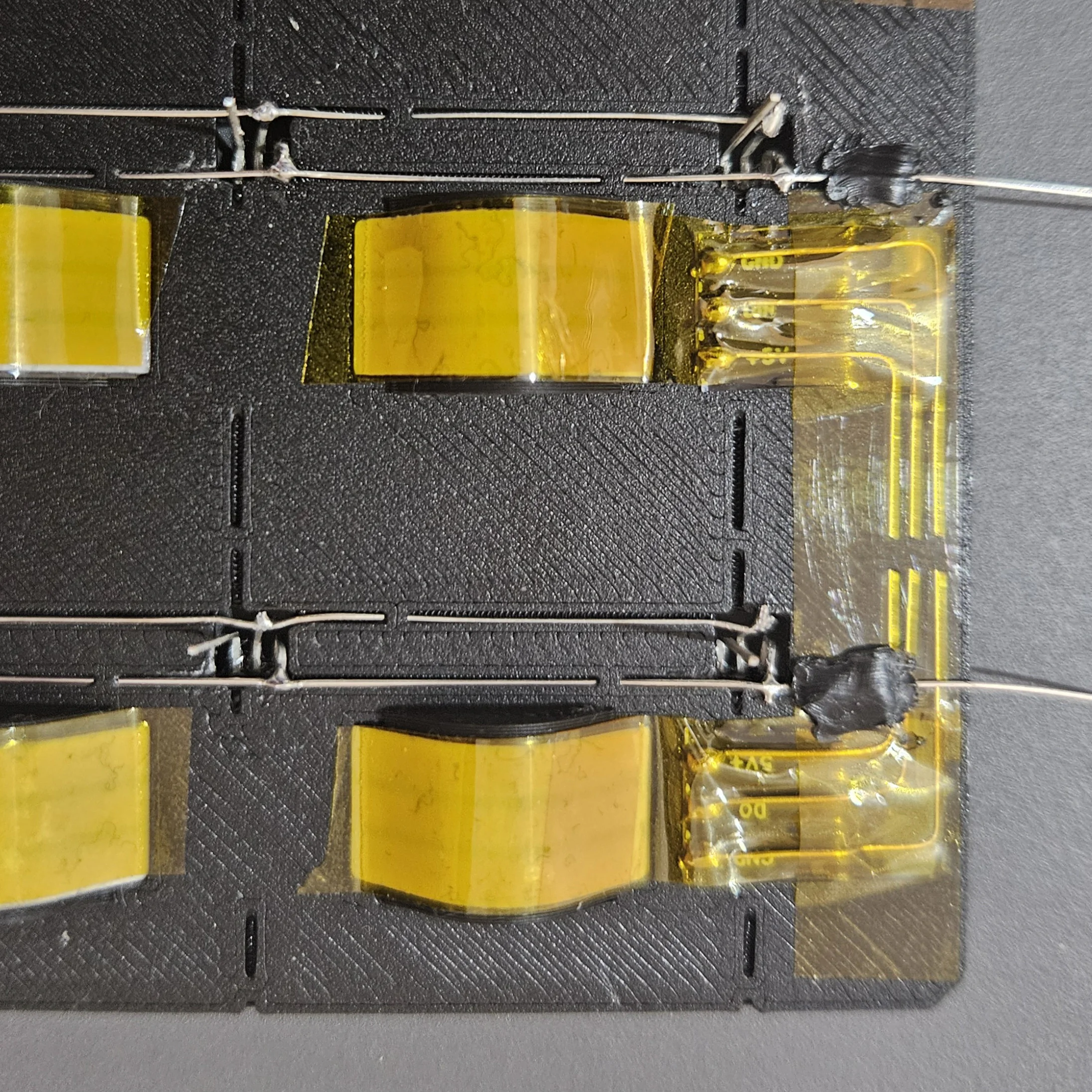 Soldering row wires
