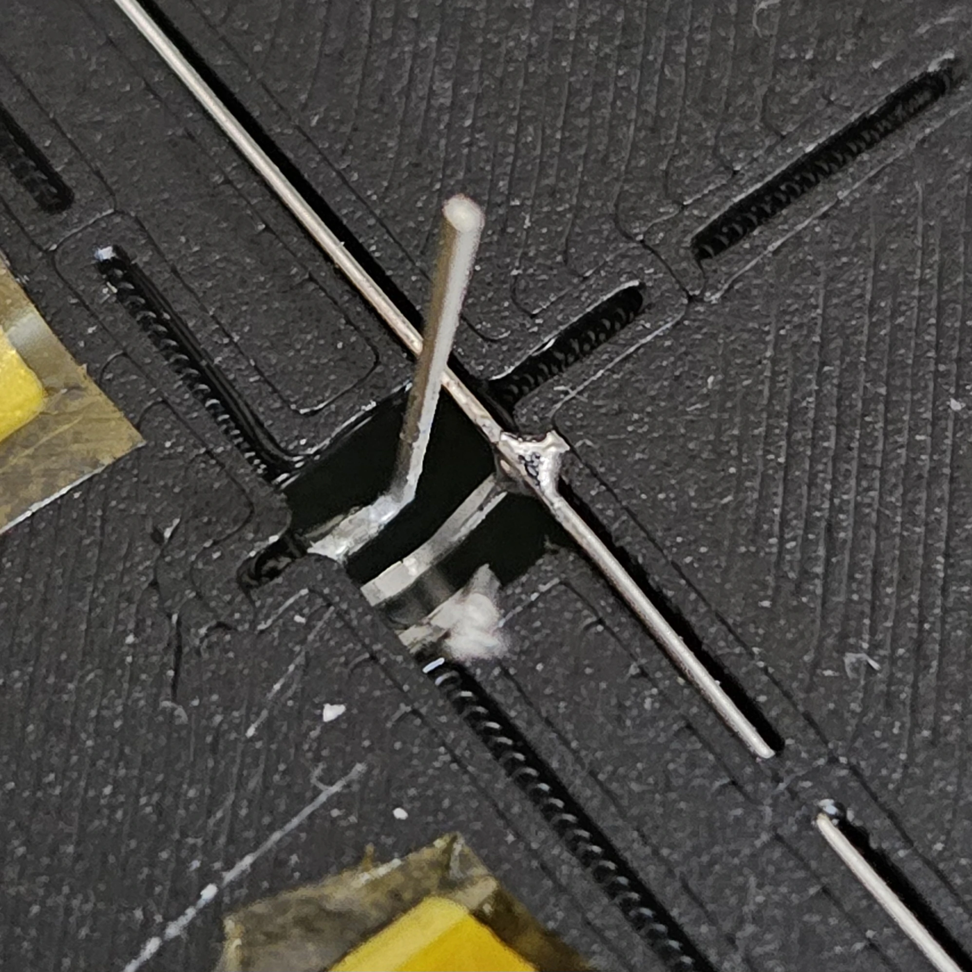 Soldering sensor GND